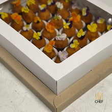 Load image into Gallery viewer, One Canapes Box Contains 30 Canapes size Spanish Jamon Iberico Croquetas
