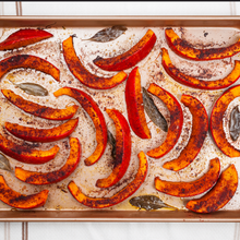 Load image into Gallery viewer, Order your Thanksgiving online and it will be delivered to your chosen time slot
